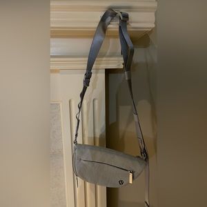 Lululemon crossbody just used once just sitting on my closet
